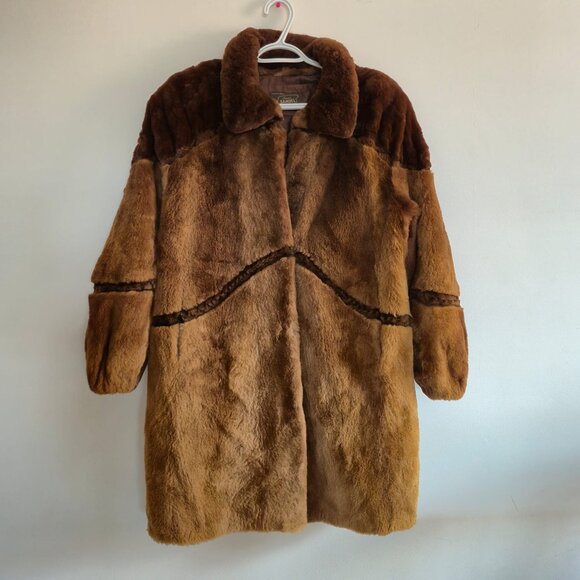 Vintage Gerard Samuel Women Fur Coat - Picture 1 of 17